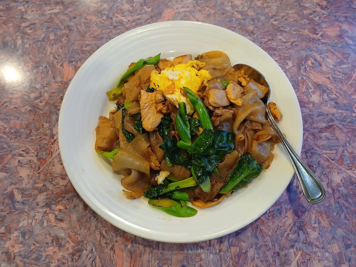 Before: Chicken pad see ew, original phone photo