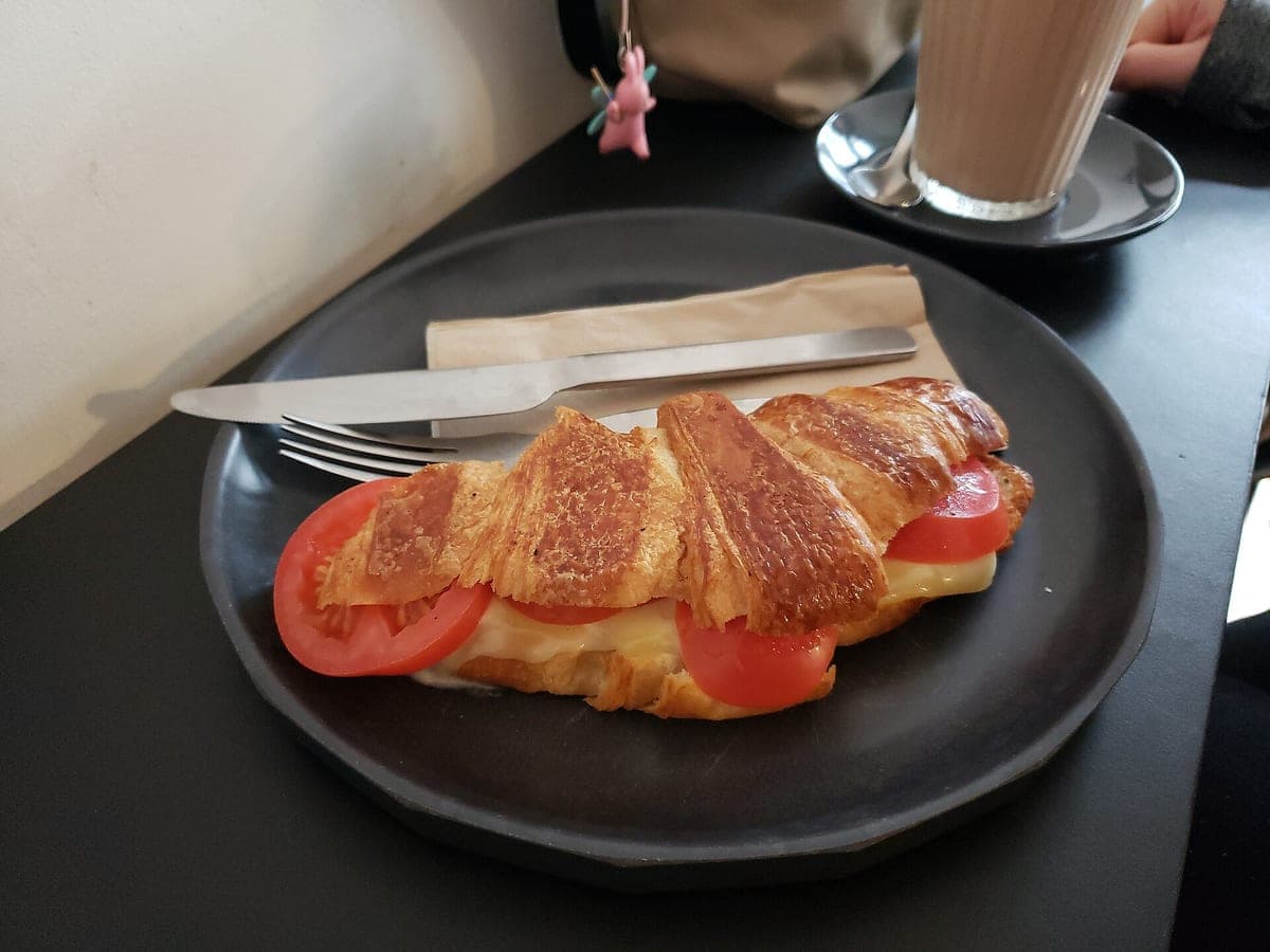 Before: Cheese & tomato croissant, original phone photo