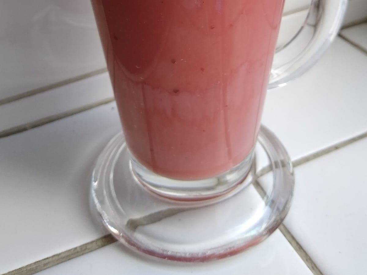 Before: Strawberry smoothie, original phone photo