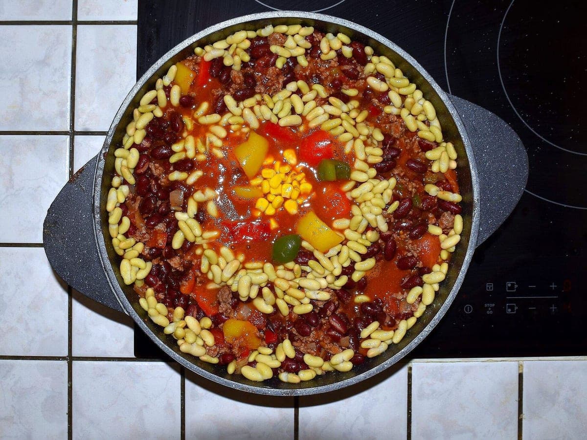 After: Bean chili, Delivery Ready look